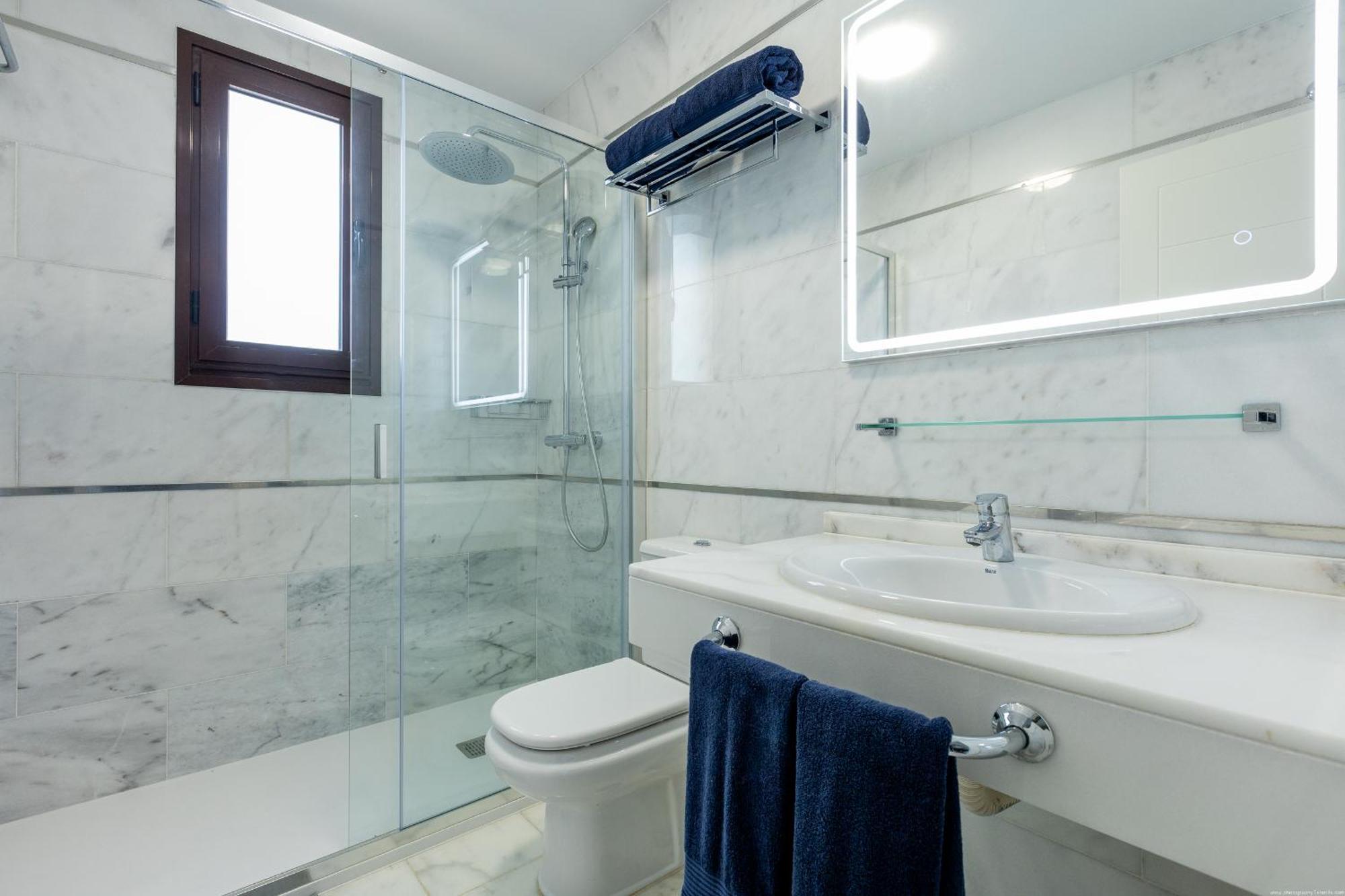 Villa With 4 Bedrooms And Private Heated Pool Сан Мигел де Абона Екстериор снимка